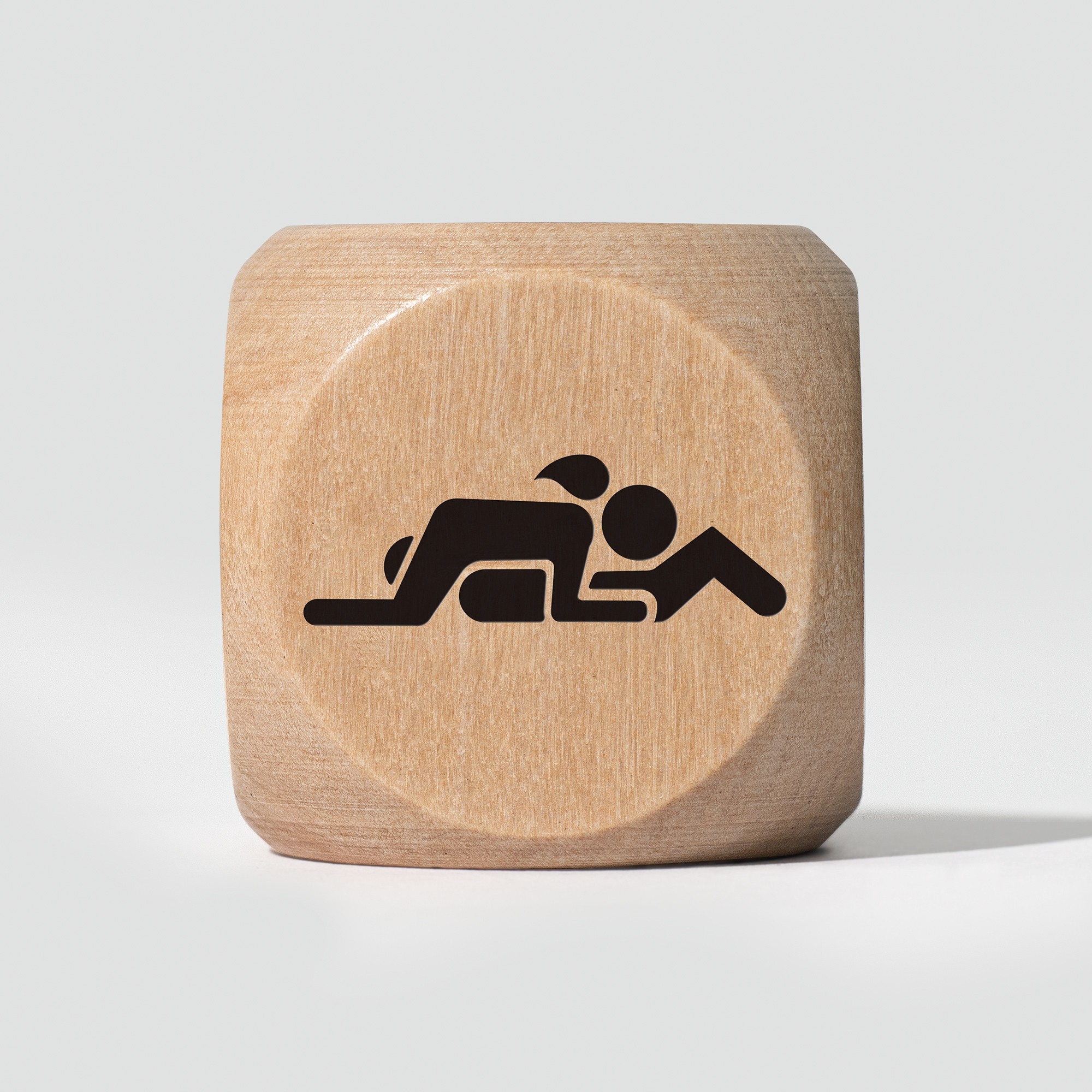DADO DE MADERA CON POSTURAS CRUSHIOUS - Image 4