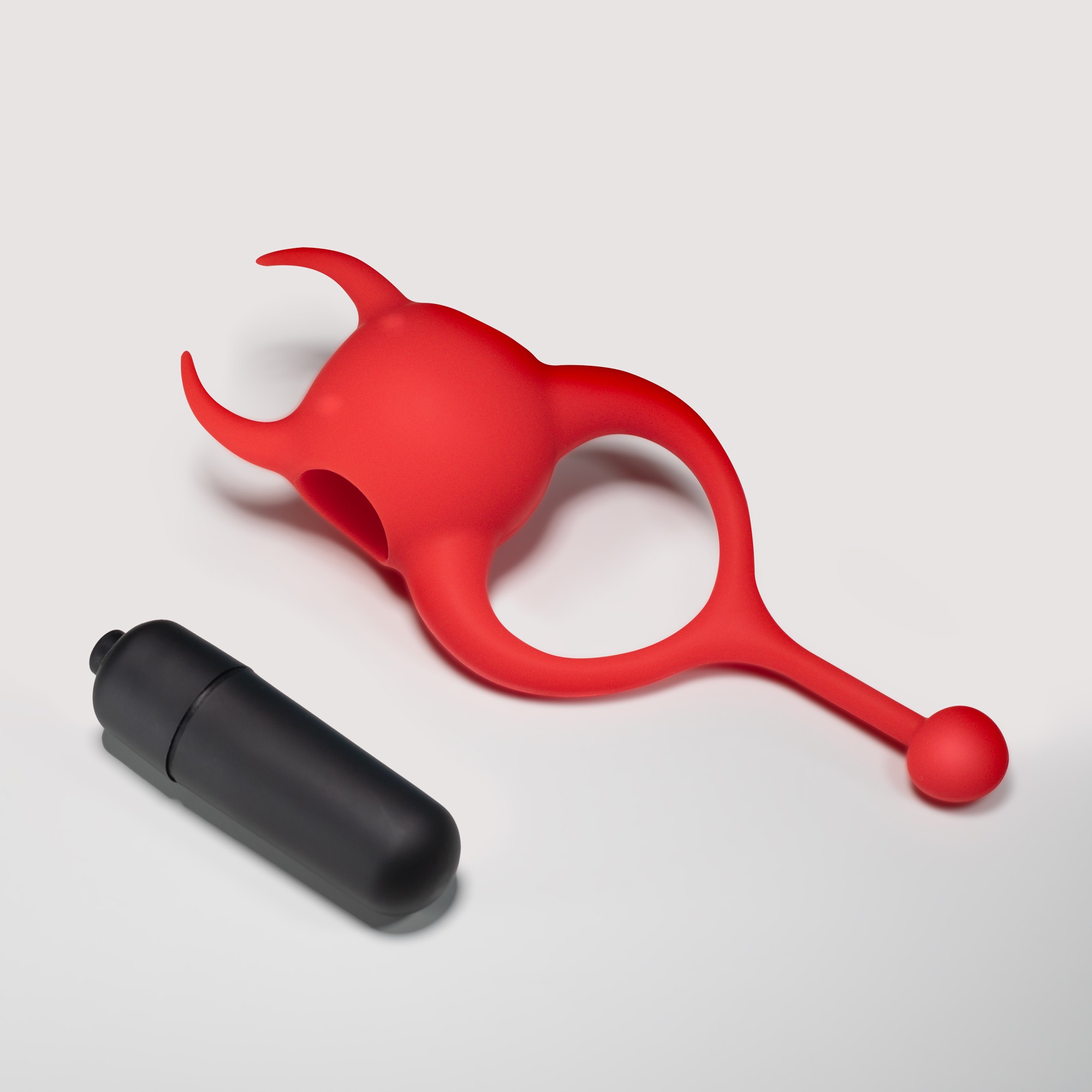 DAEMON ANILLO DE PENE CON VIBRACIÓN ROJO CRUSHIOUS - Image 9