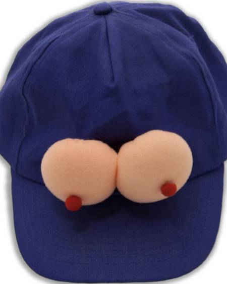 Gorra azul com tetas