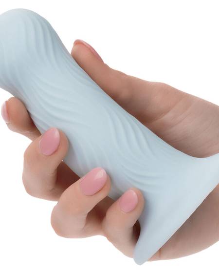 Plug anal azul Wave Rider Foam da CALEXOTICS, com forma bulbosa, textura ondulada e base de ventosa