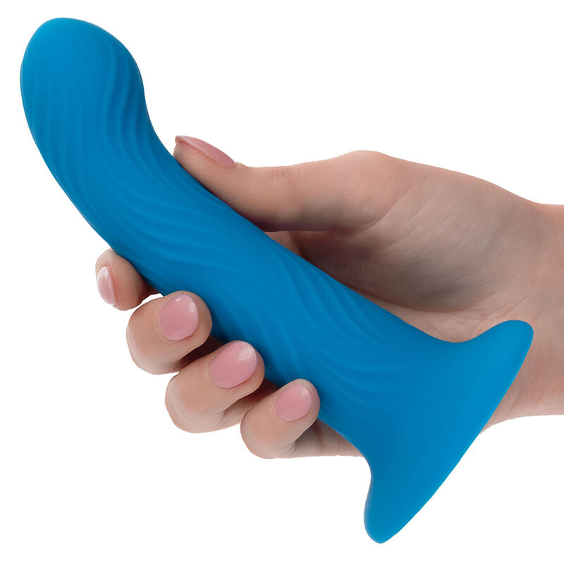 Plug anal azul Wave Rider Ripple da CALEXOTICS, com textura ondulada e base de ventosa