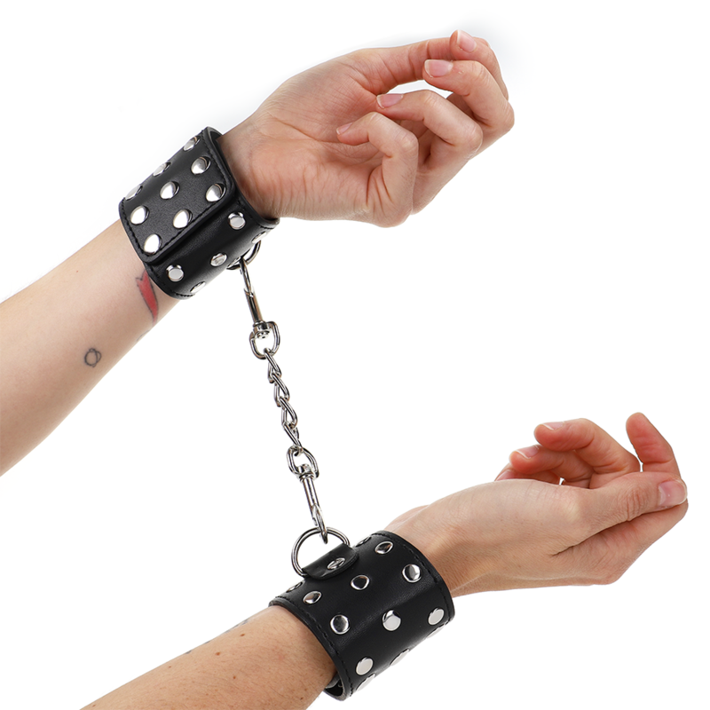 Algemas de pulso KINK com tachas e fecho de pressão