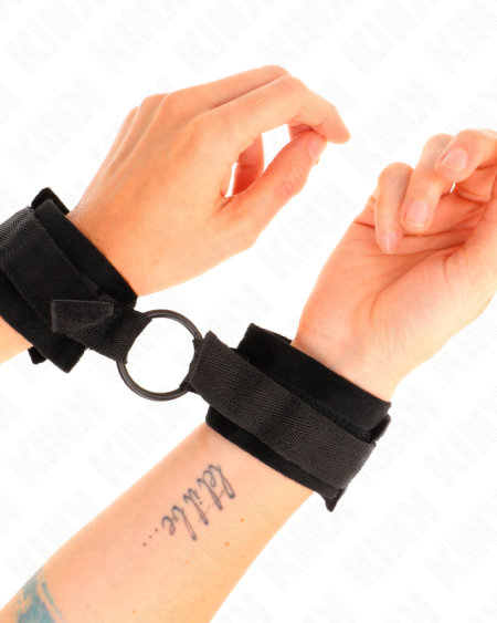 Algemas de pulso KINK pretas, ajustáveis de 15 a 25 cm, com anilha de 4 cm