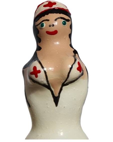Preservativo decorativo CONDOMERIE pintado à mão com tema de enfermeira loira